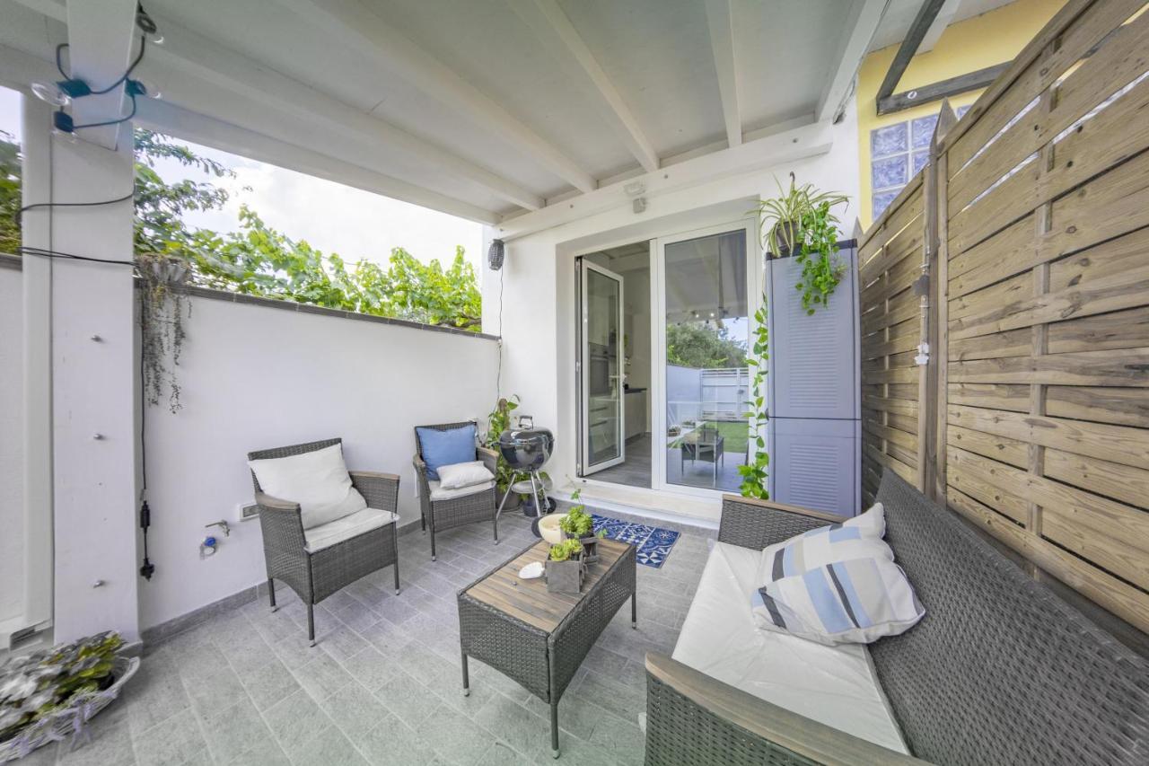 Sun&Garden Flat Villa Cagliari Bagian luar foto